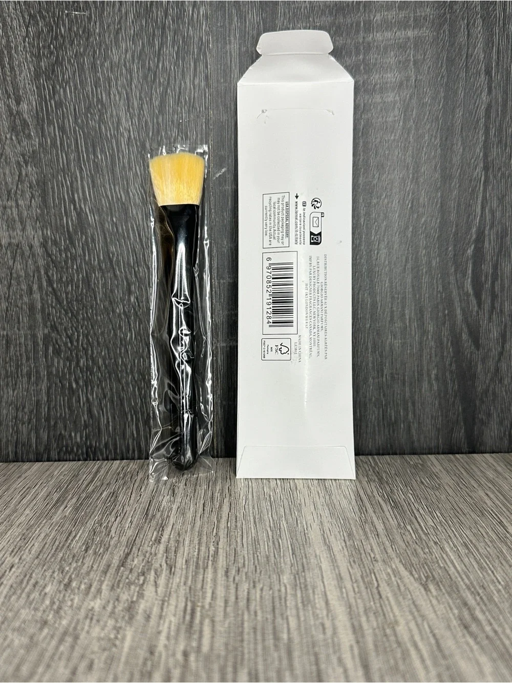 Giorgio Armani Yellow-Bristled Flat Foundation Brush with Black Handle